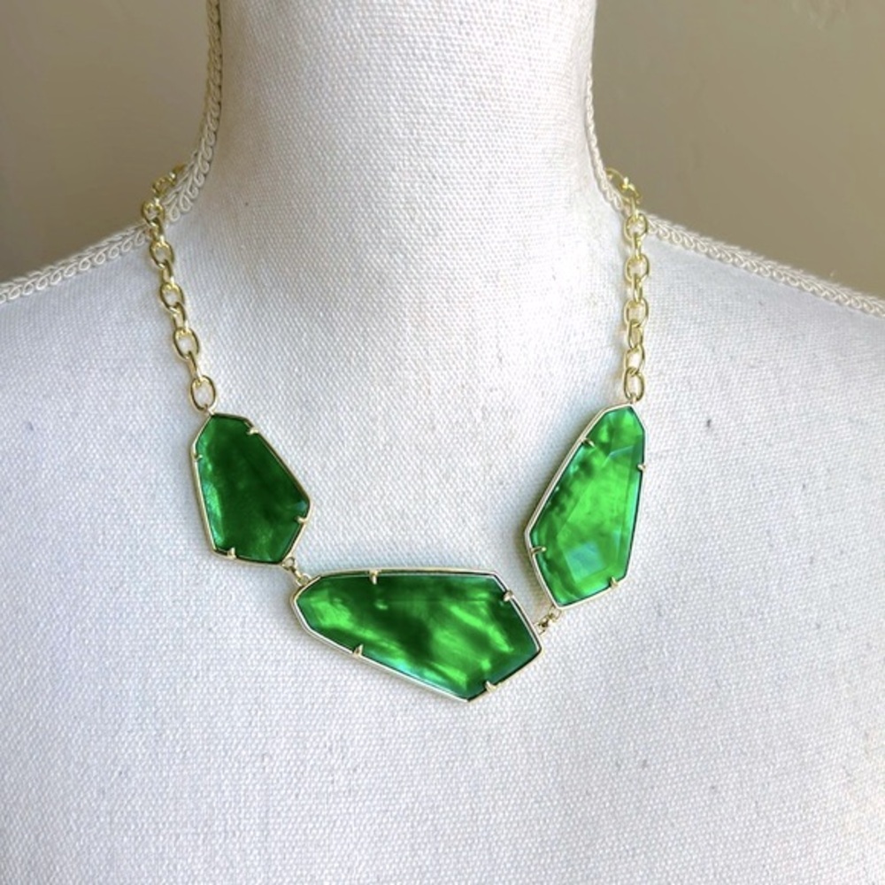 Kendra Scott Violet Statement Necklace Gold Jade Green Illusion